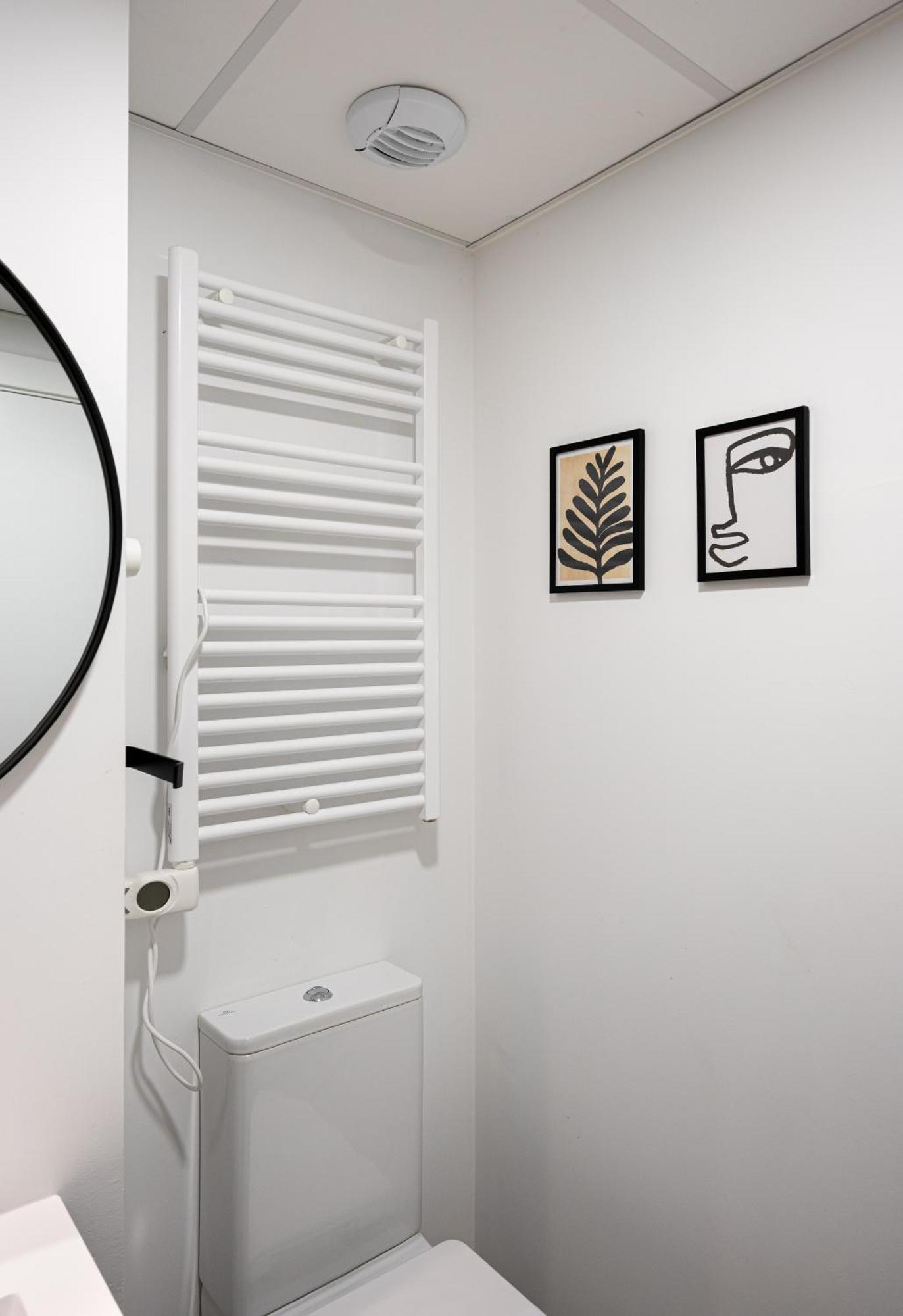 Apartamento Rivascenter Bagian luar foto