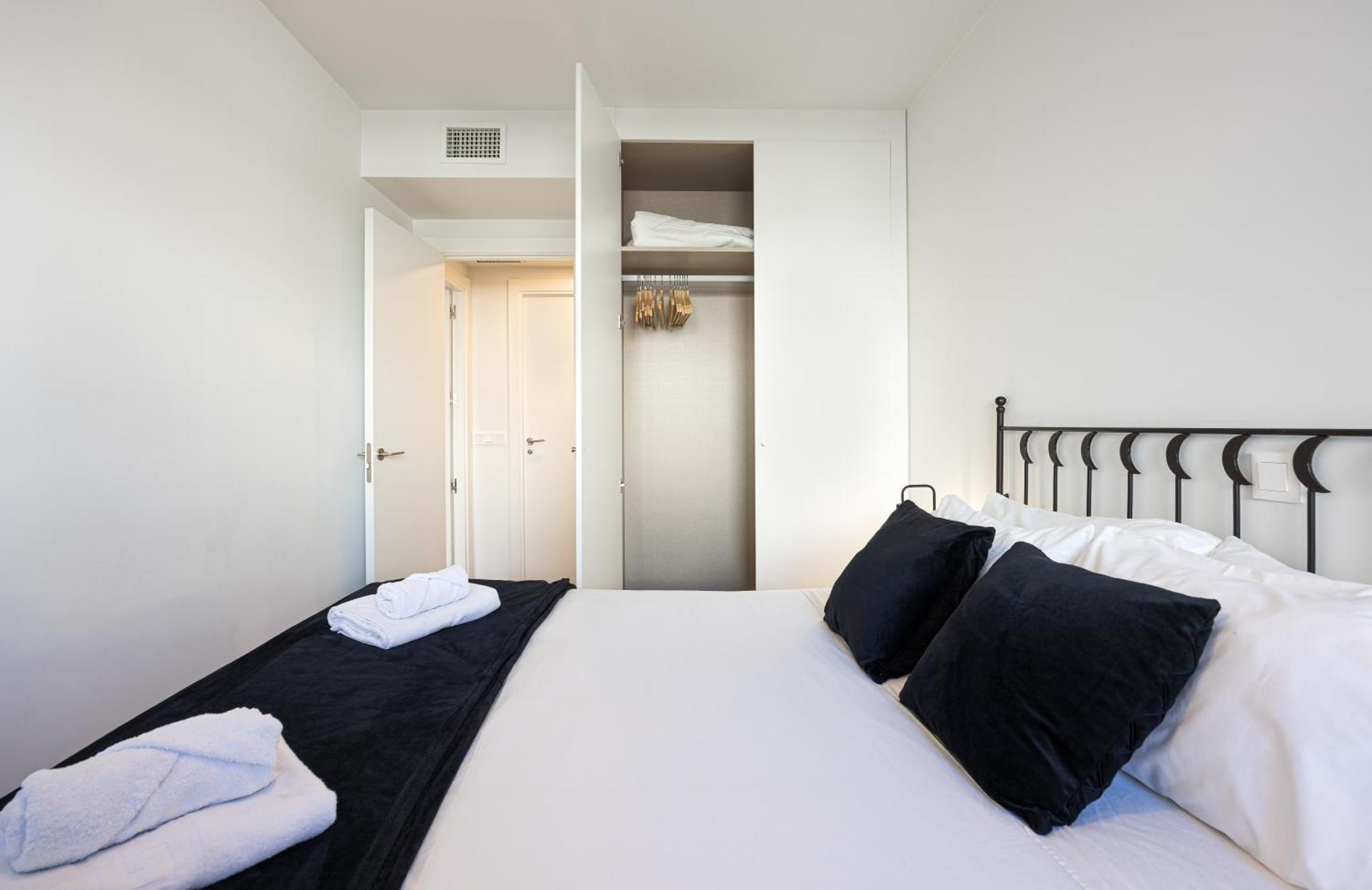 Apartamento Rivascenter Bagian luar foto